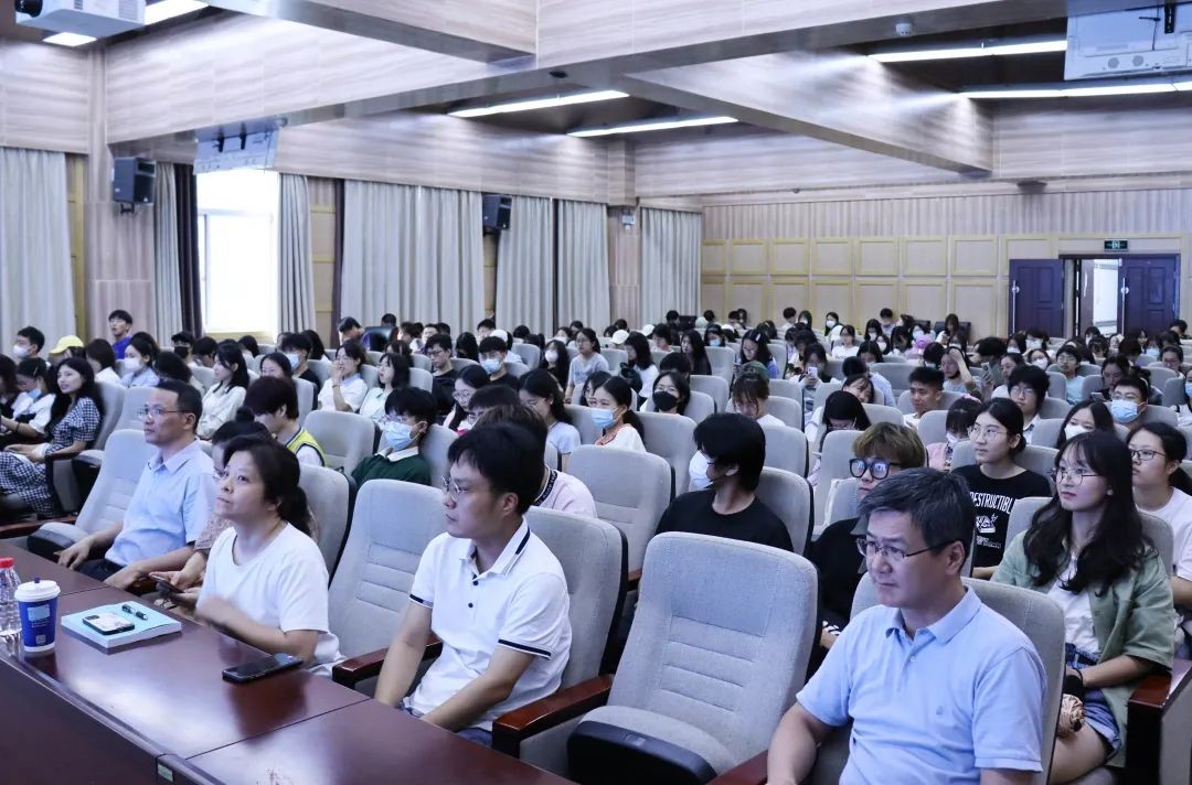 【“教与学的革命”珞珈论坛2026世界杯足球官网分论坛】丨学院召开2021级本科生分专业指导会